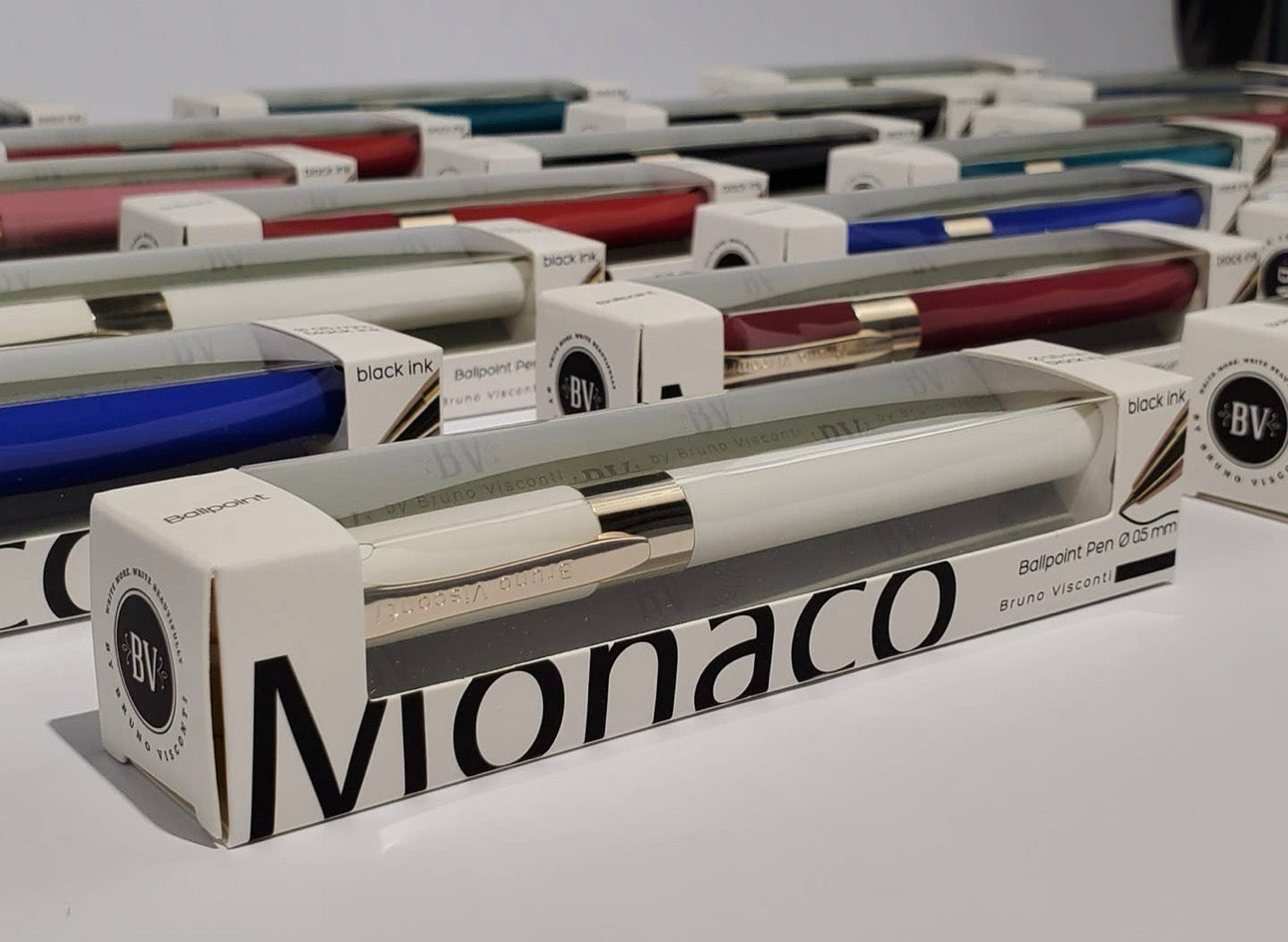 Monaco in Gift Box - White
