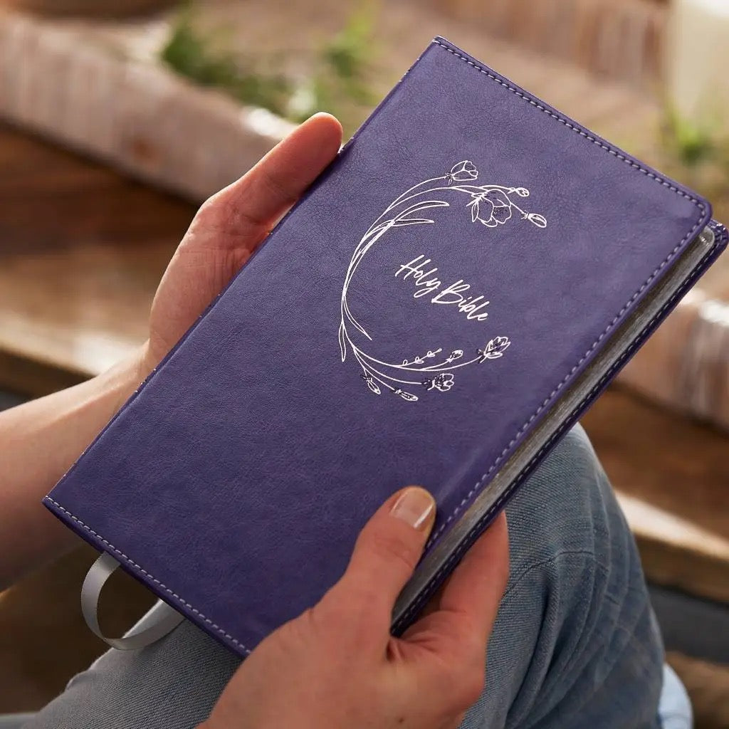 Nkjv Ultra Thinline Bible, Purple Leathersoft, Comfort Print