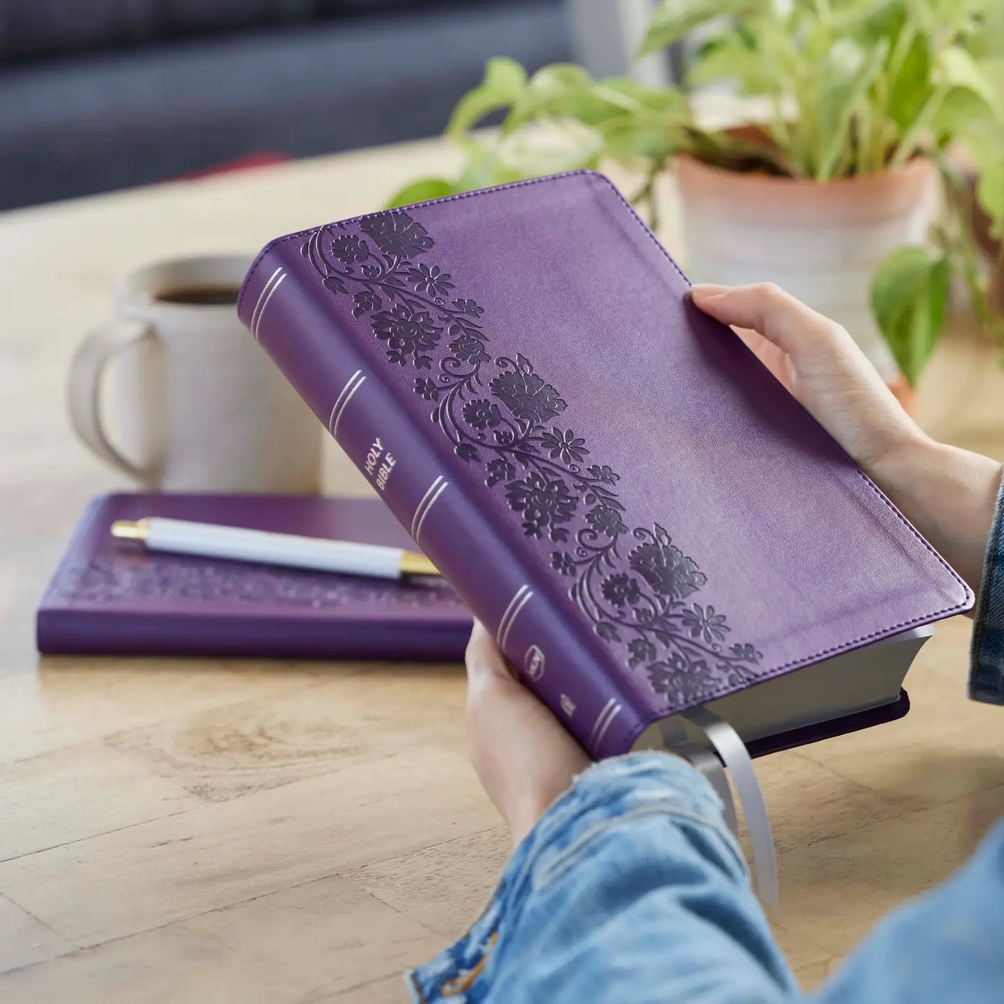 Nkjv Personal Size Bible with Reference & Journal Set
